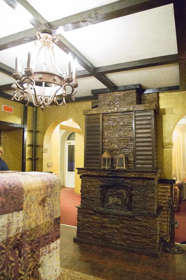 Krts Korona Otel Sudilovichi Dış mekan fotoğraf