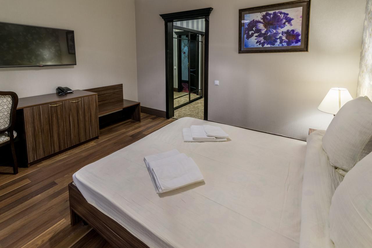 Krts Korona Otel Sudilovichi Dış mekan fotoğraf